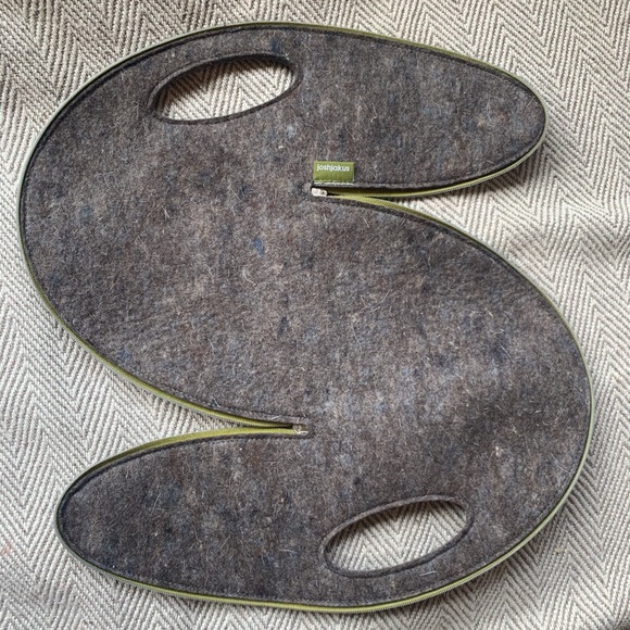 Josh Jakus UM Eco Felt Clutch Bag 13” x 7” - Picture 8 of 14